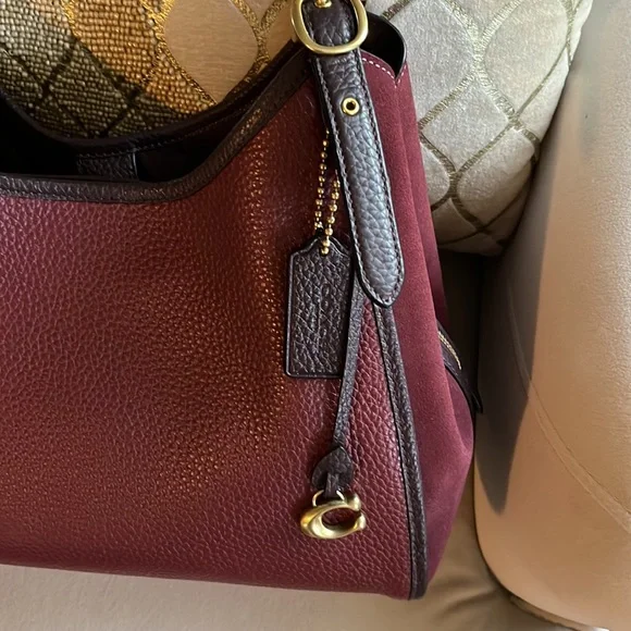 Coach burgundy leather and suede Lori bag - Picture 8 of 12